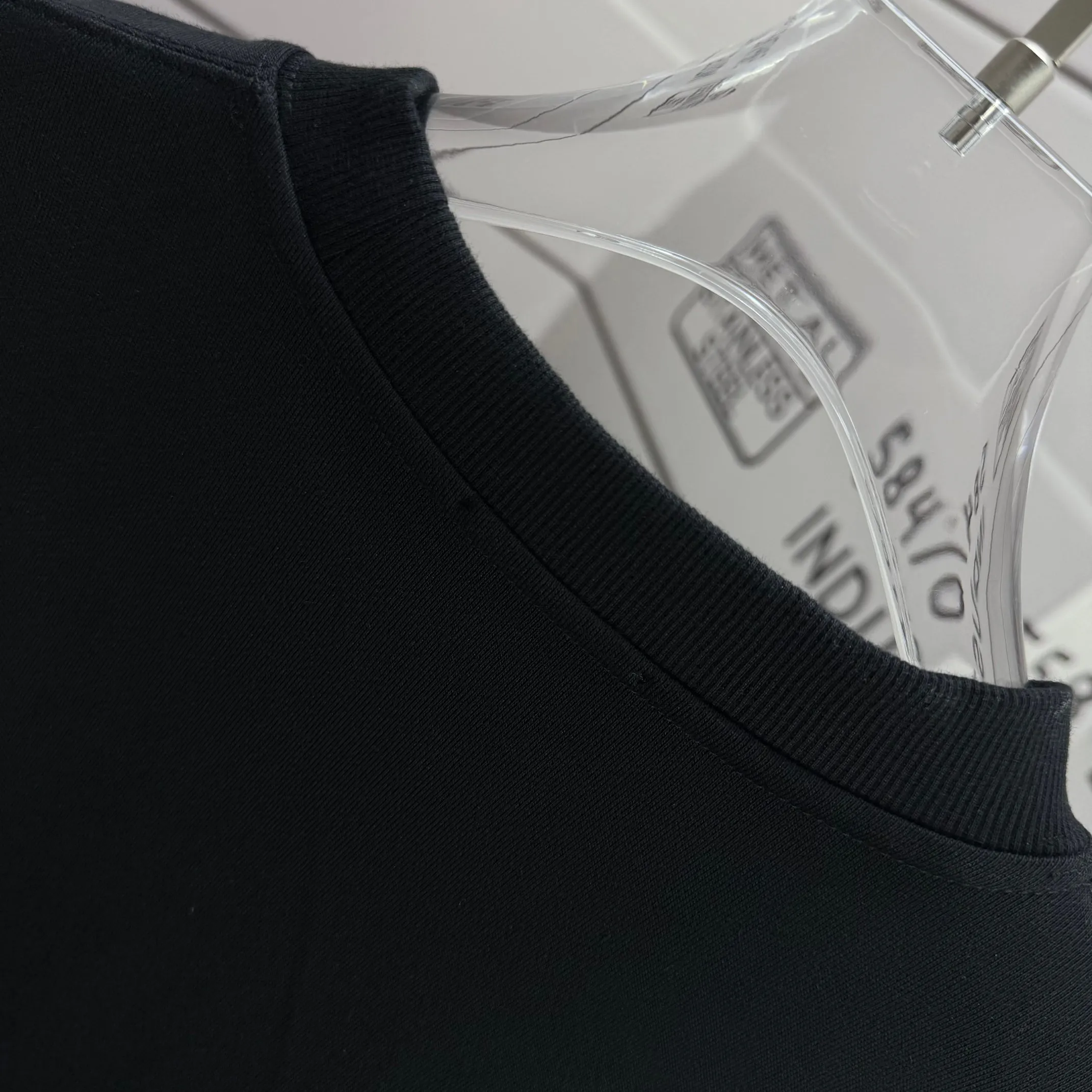 P210 Polo* Ralph Lauren 2025 Autumn and Winter new round neck sweatshirt Classic simple embroidery Customized terry fabric Long sleeves Unisex Color: Black White Size: S (90-130 pounds) M (120-150 pounds) L (140-165 pounds) XL (160-180 pounds) XXL (180-210 pounds)